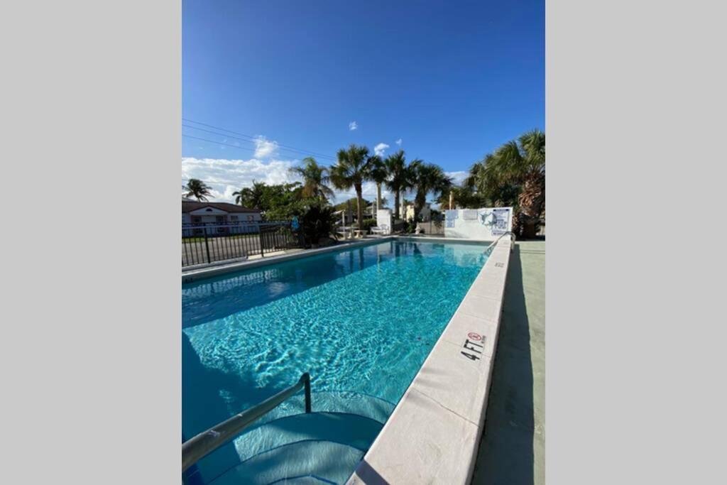 !!Coral Sands 1 Bedroom Stunner!! West Palm Beach Exterior foto